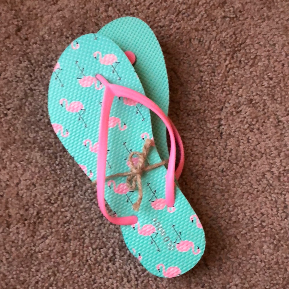 Old navy flamingo flip flops size 10